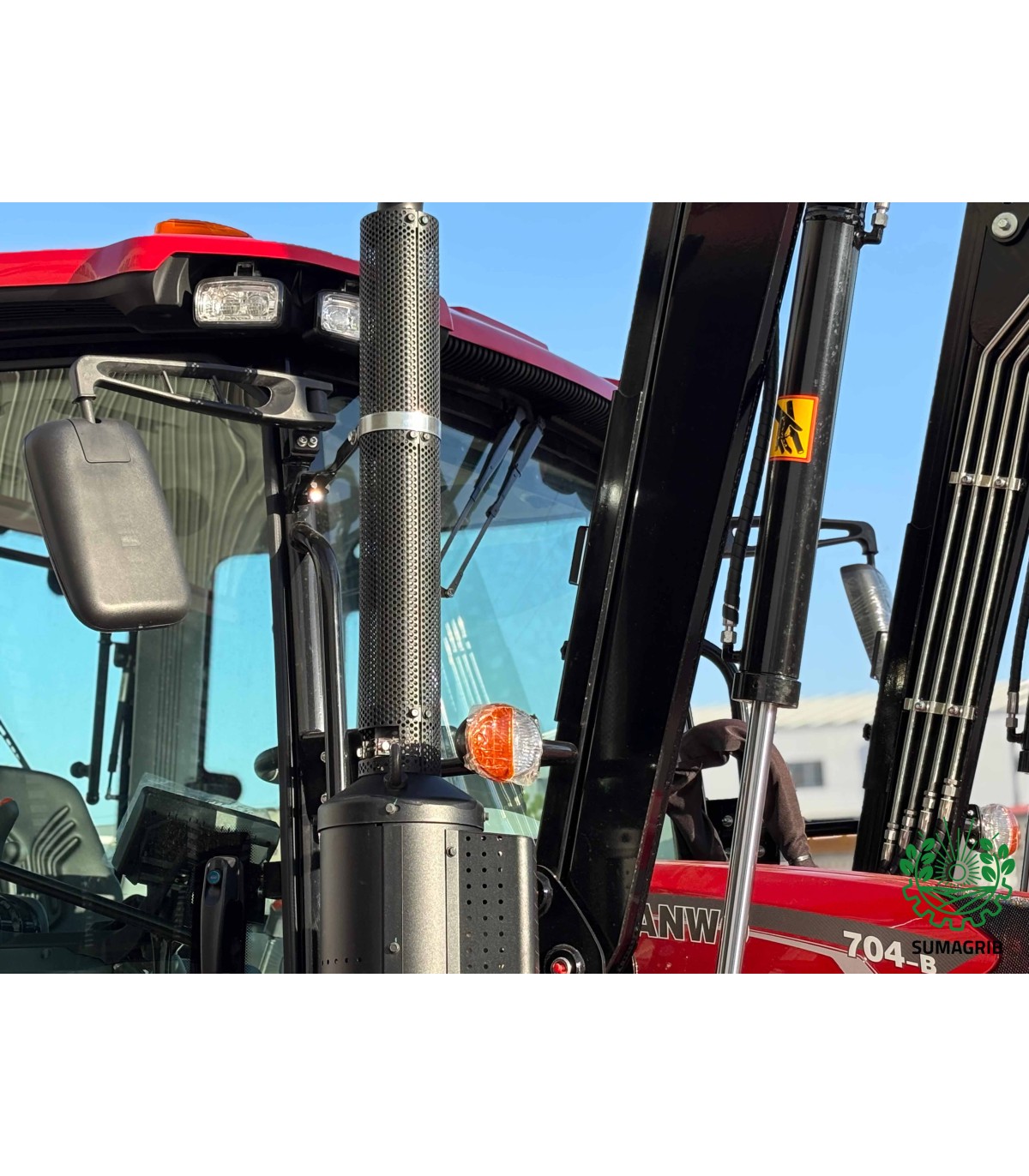 HANWO 75CV CON CABINA Y PALA